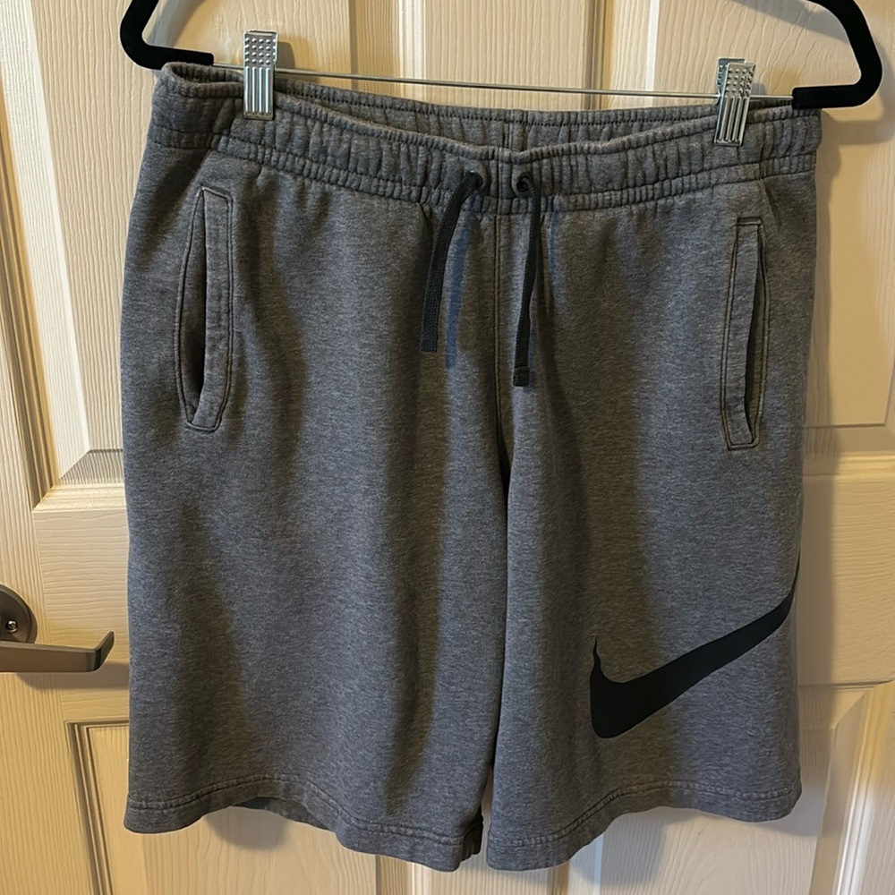 Men’s Gray Nike Shorts